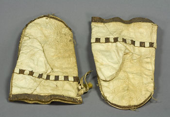 image of inuit_gloves